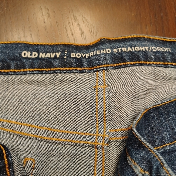 Old Navy Boyfriend Straight Jeans 14 - Picture 7 of 7